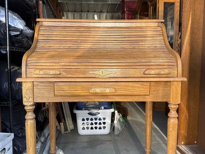 Classic Roll Top Writting Desk