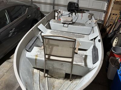 14ft LOwe Aluminum Fishing Boat