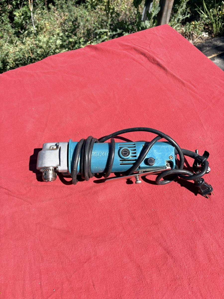 Makita 3/8” rt. angle drill. 80.00