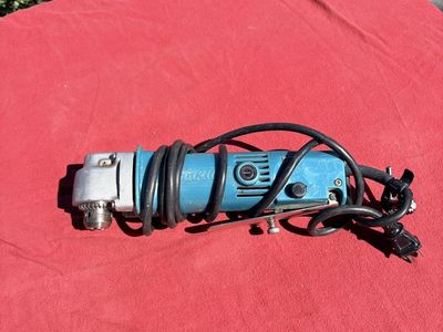 Makita 3/8” rt. angle drill. 80.00