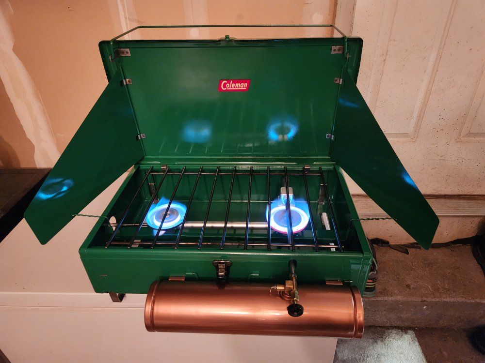 Coleman 413D Stove