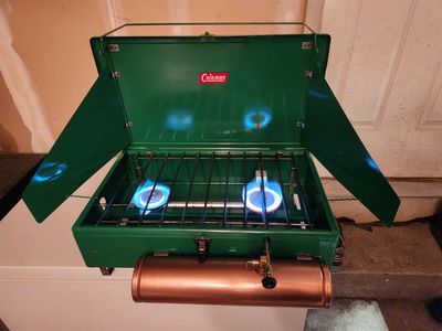 Coleman 413D Stove