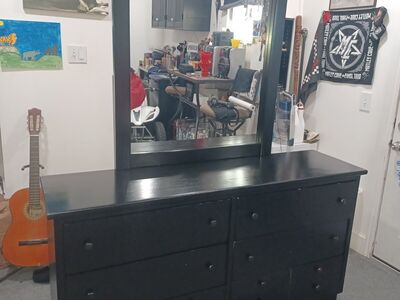 Queen size Bedroom set 3pc