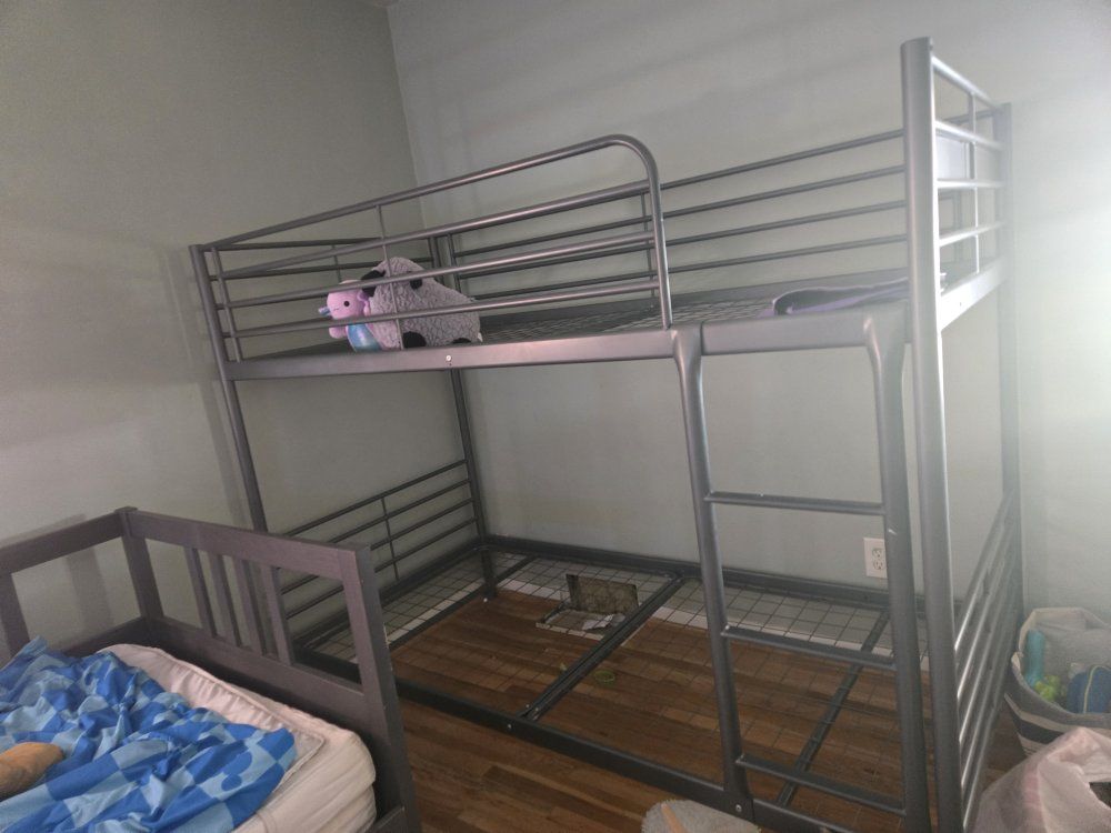bunk bed