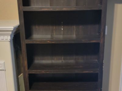 2 bookcases