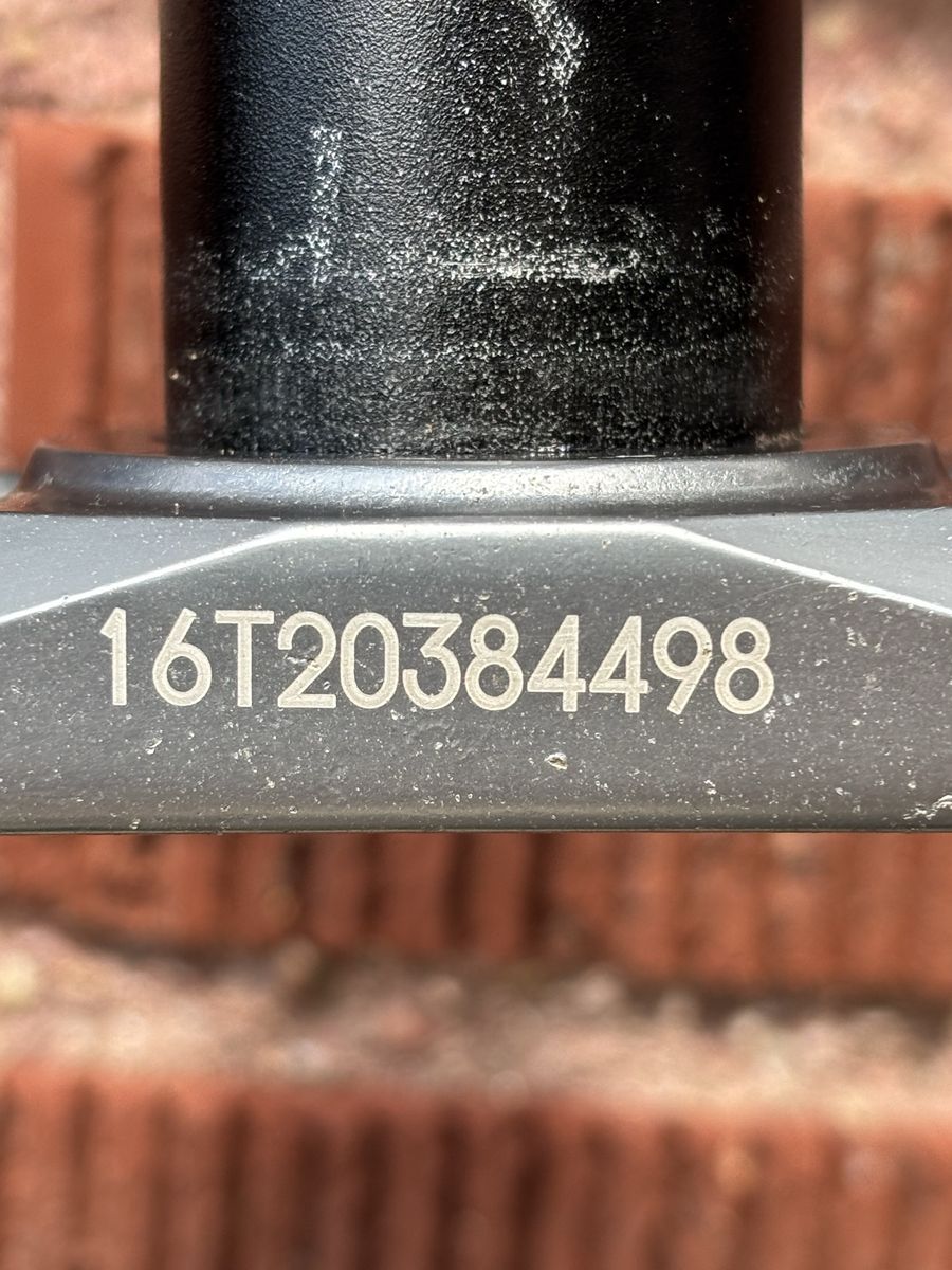 Main image 3