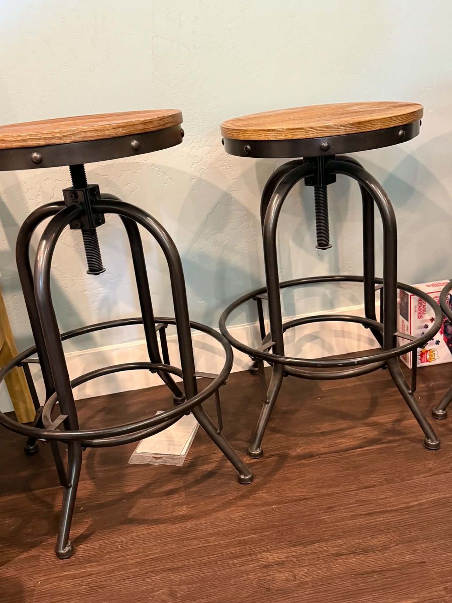 4 steam punk style adjustable swivel bar stools
