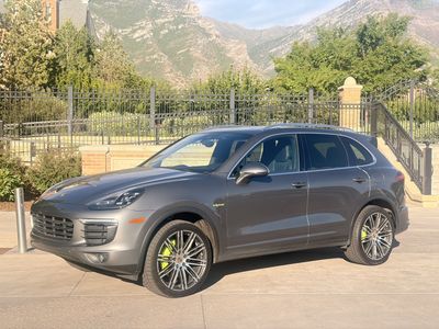 2016 Porsche Cayenne S E-Hybrid