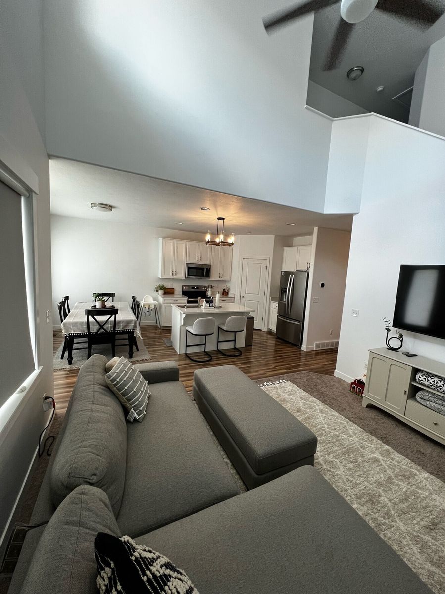 Main image 6