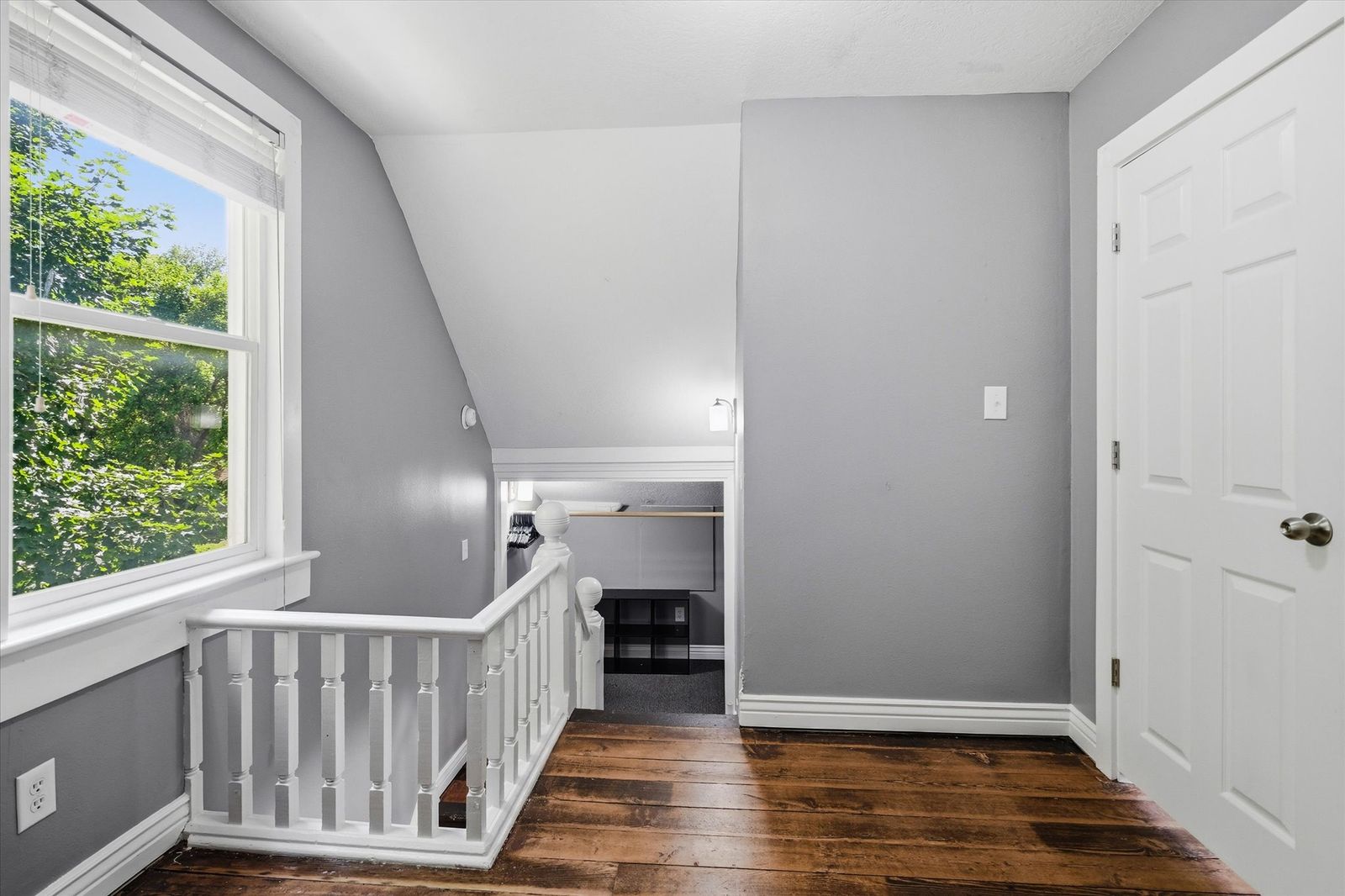 Main image 19