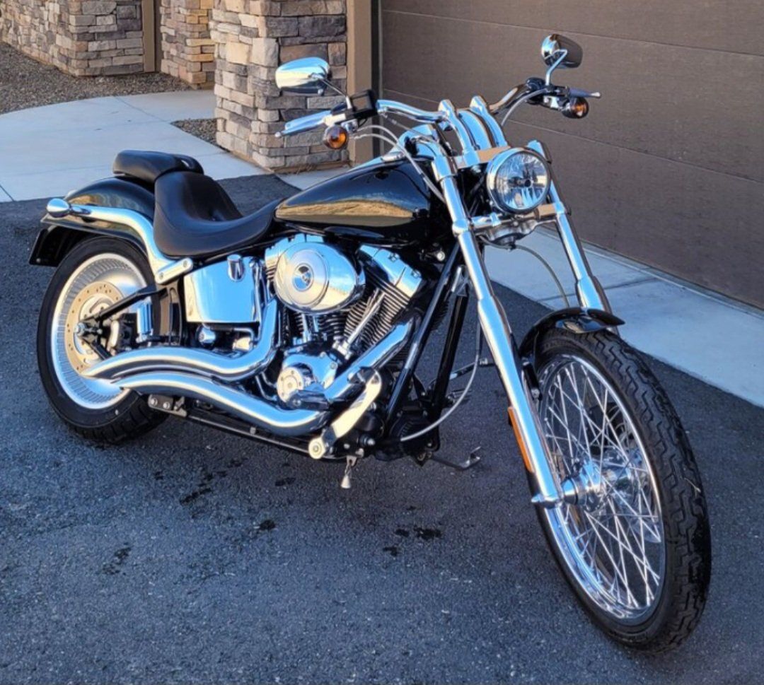 2006 Harley Davidson Softail Deuce (3600 miles)