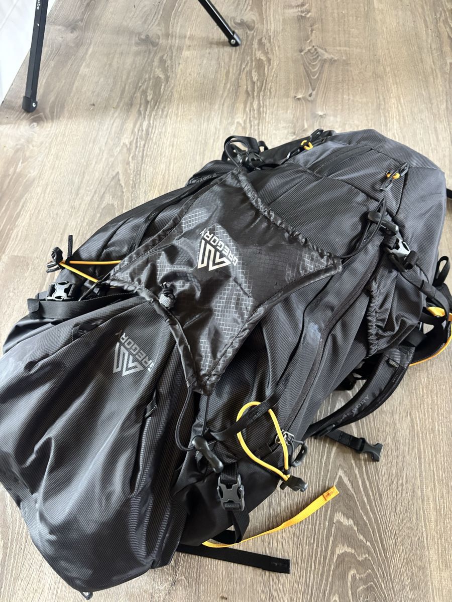 2 Gregory Alpinisto 50l Backpacks