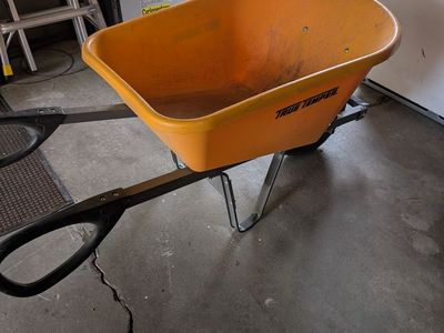 True Temper Wheelbarrow