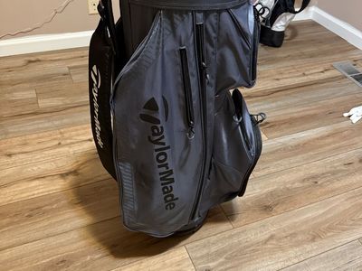 Ultra light taylormade golf bag