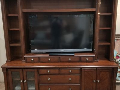 Solid Wood Entertainment Hutch / Wall Unit - Large