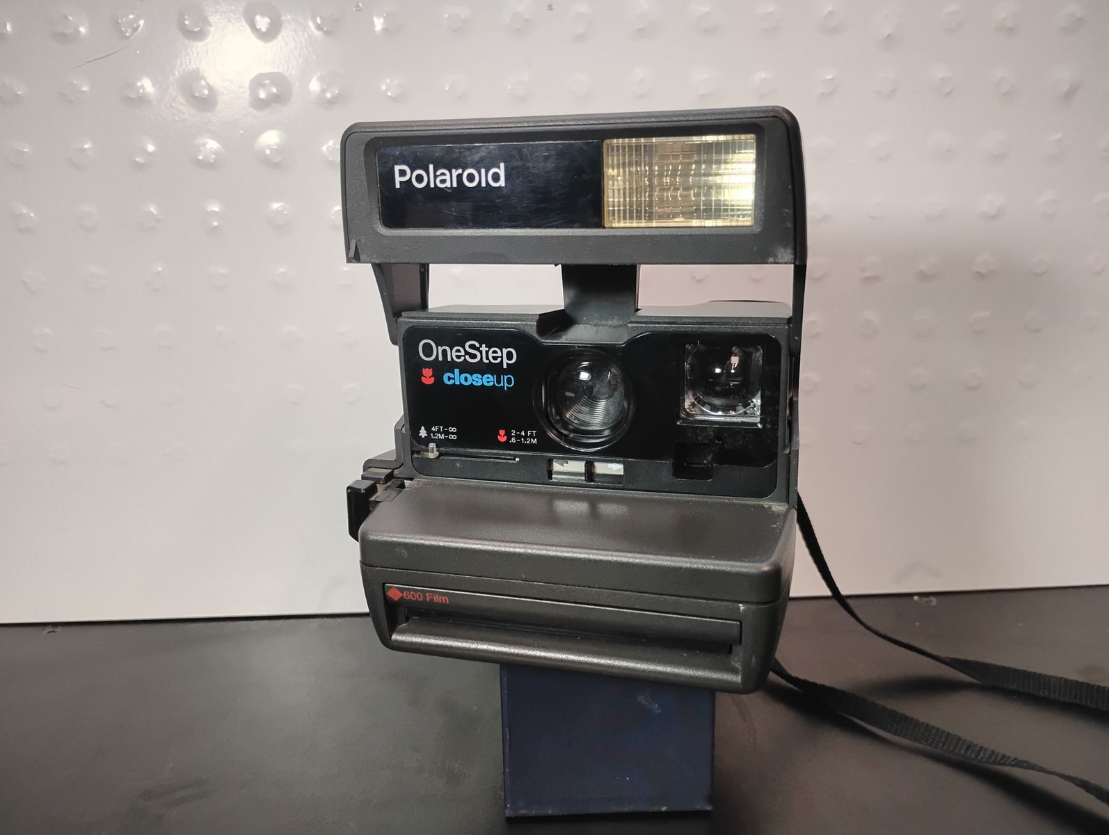 Polaroid OneStep Close-Up Point and Shoot Instant Camera