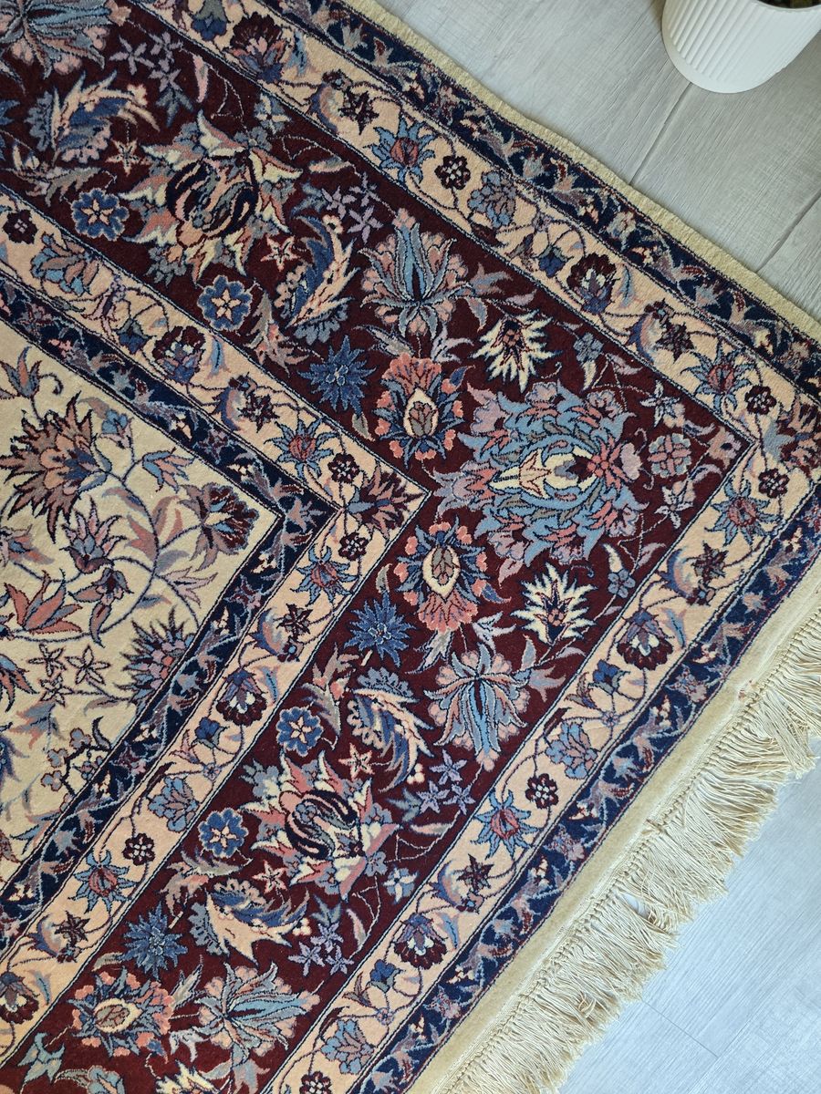 Main image 6