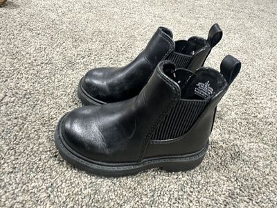 Toddler Girl Leather Boots In Size 6