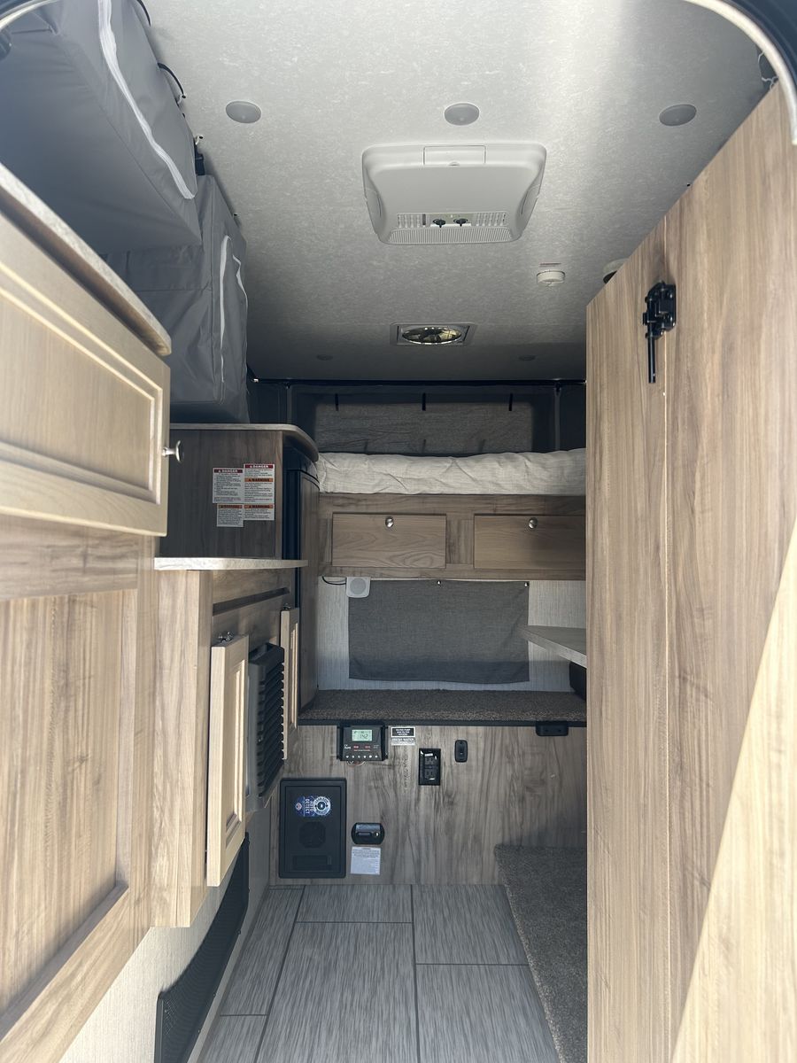 Main image 5