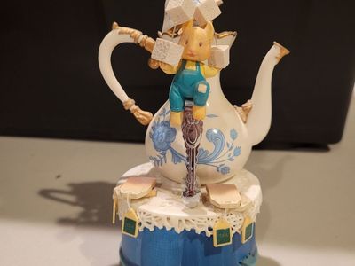 Enesco Tea For Two Mini Action Musical