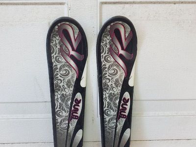 Women's K2 Inspire Luv 149 cm Snow Skis Bindings
