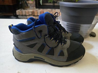 Kids' size 4 Merrell Hilltop Waterproof Mid Hiking Boots Gray/Blue Trail Shoes