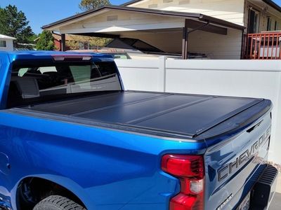 Tonneau truck bed cover