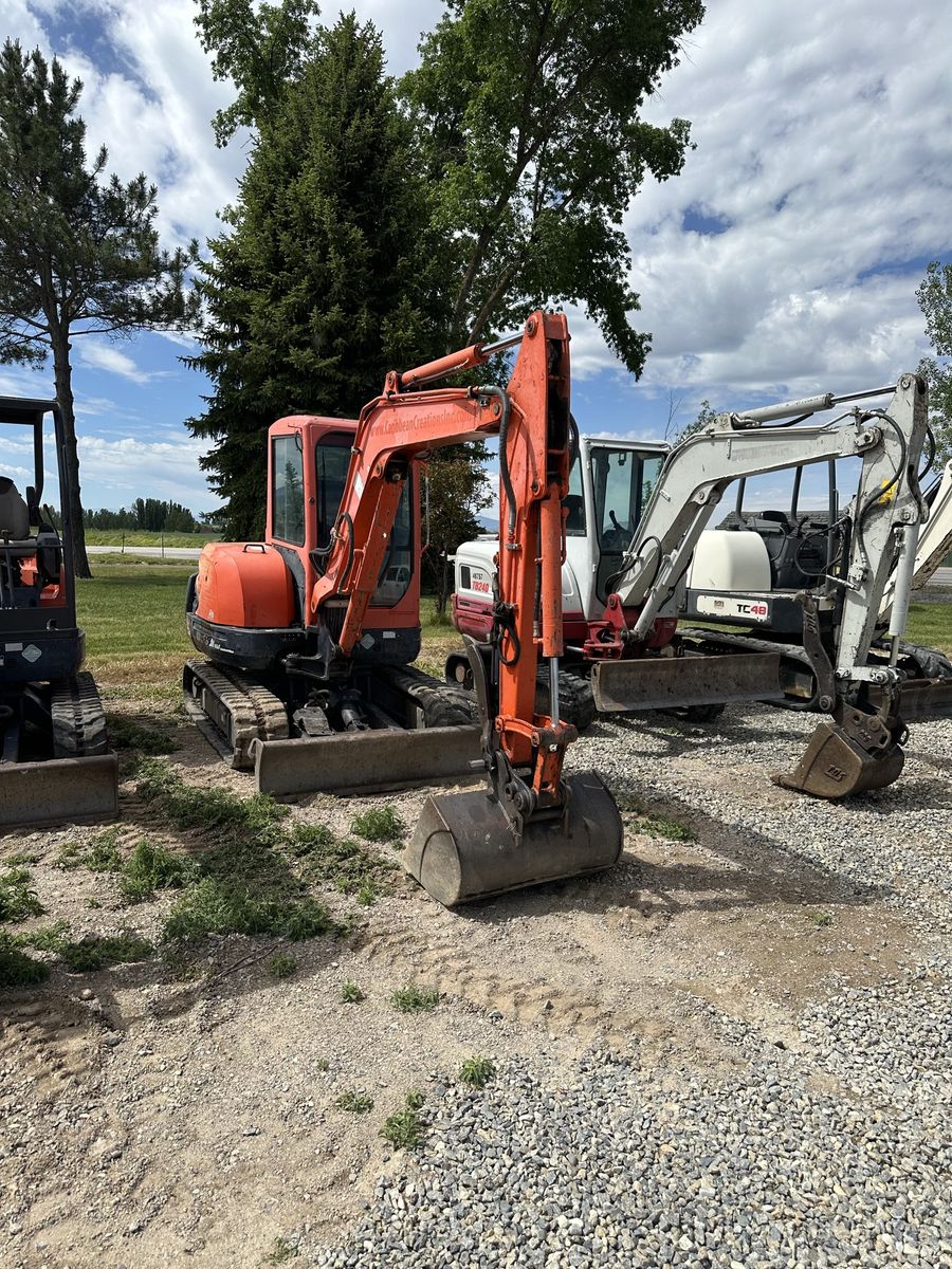 2006 kubota kx121-3 excavator closed cab
