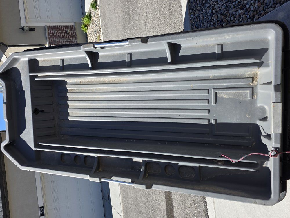 Sun Dolphin fishing boat with motor and chairs