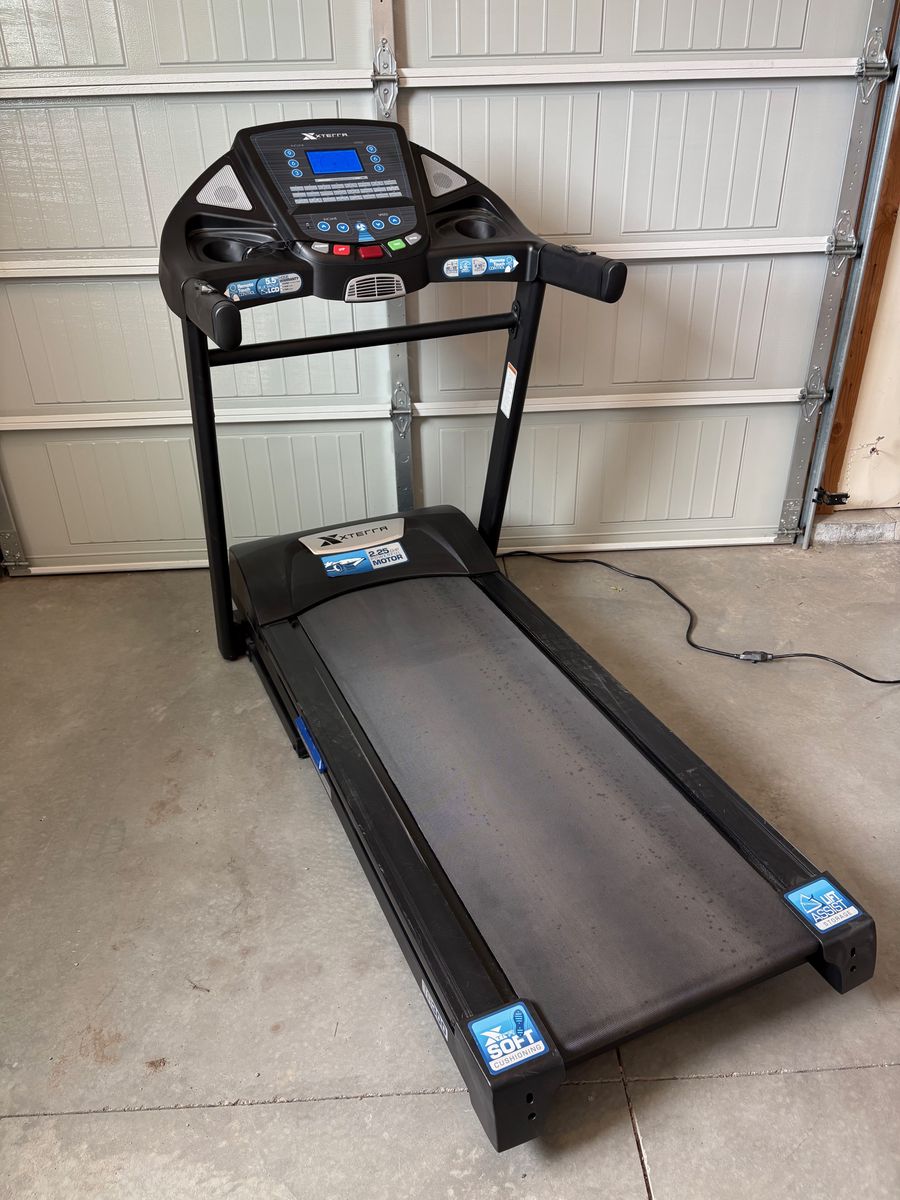 XTerra Treadmill with Soft Cushioning