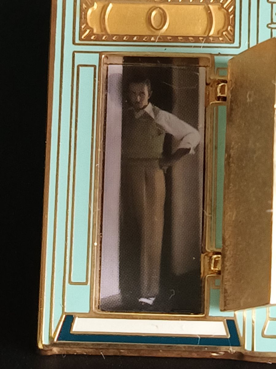 Main image 5