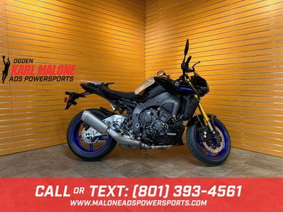 2026 Yamaha MT-10 SP Liquid Metal/Raven - Y01020