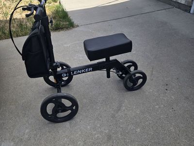 Knee scooter