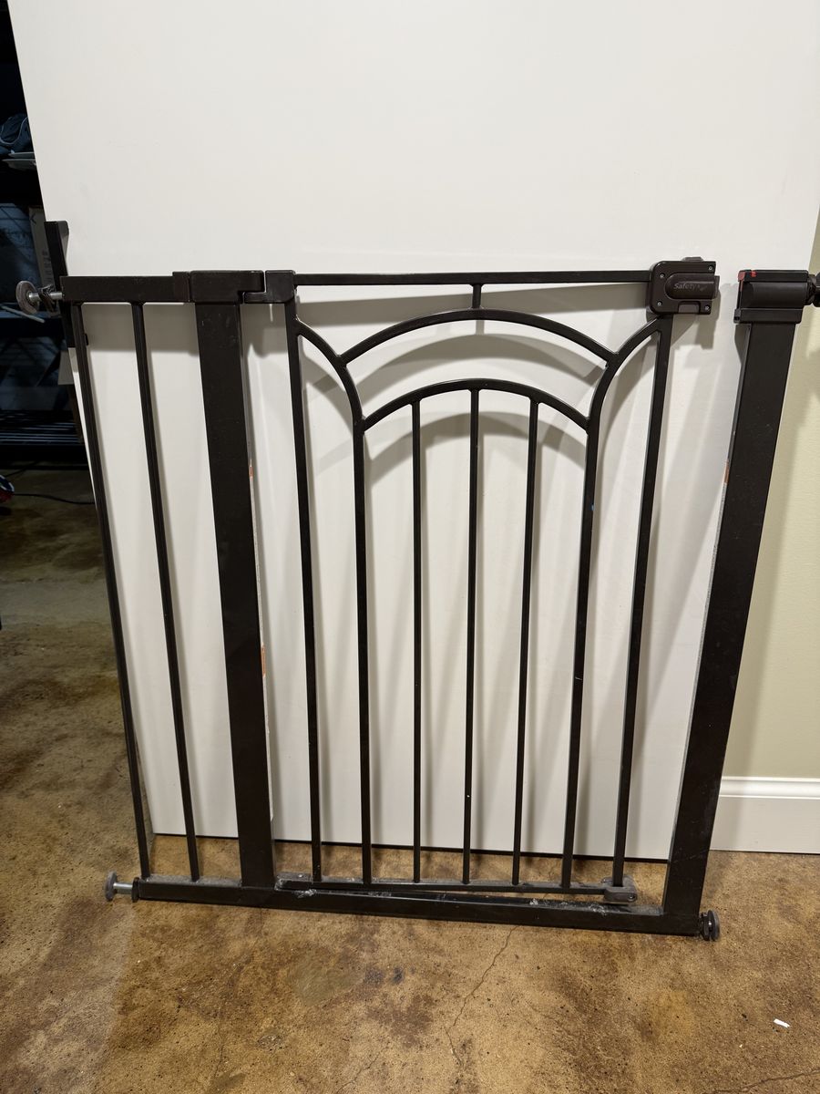 Baby Gate w/multiple Extensions