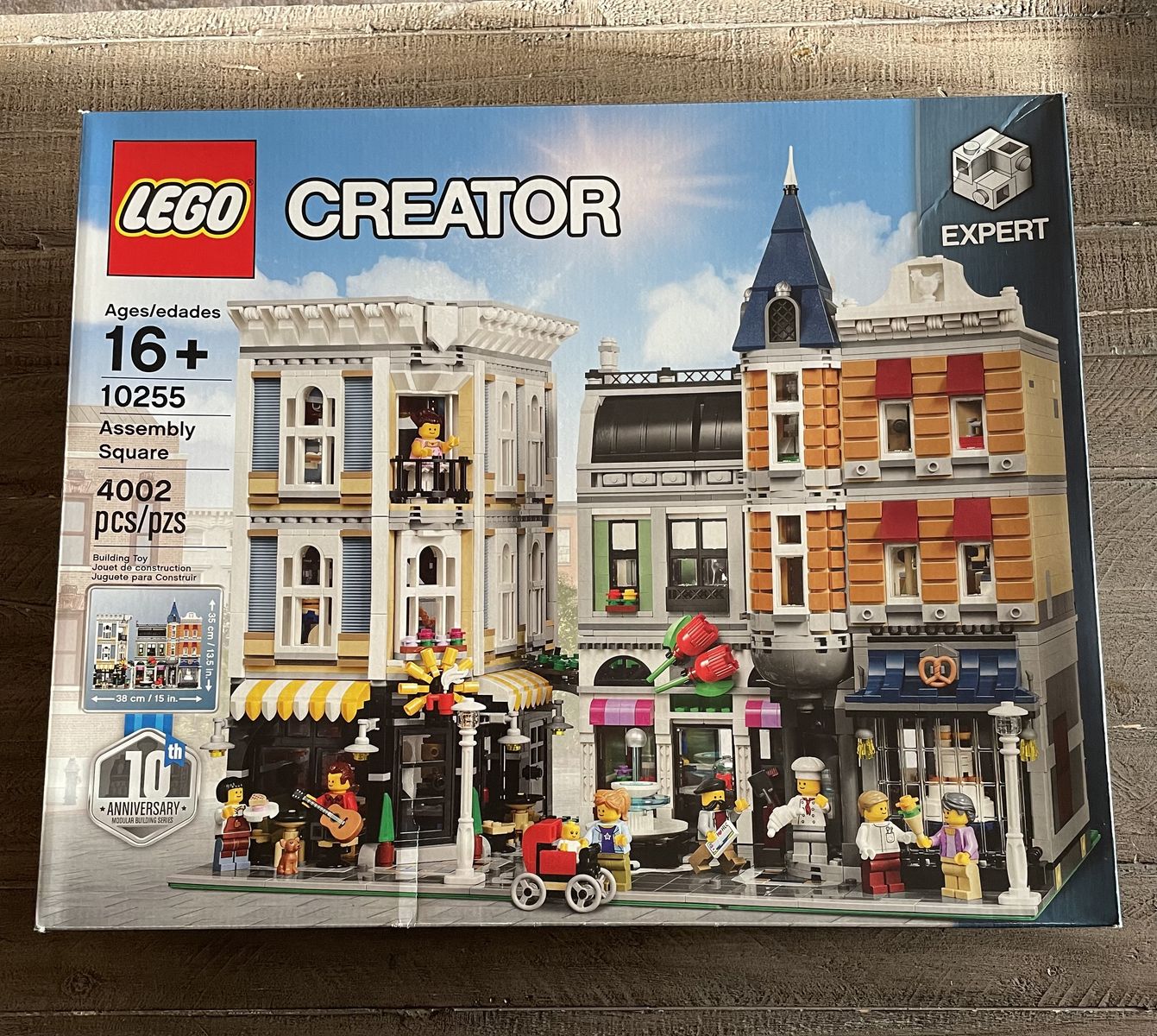 LEGO 10255 Creator Assembly Square BRAND NEW