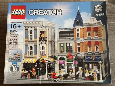 LEGO 10255 Creator Assembly Square BRAND NEW