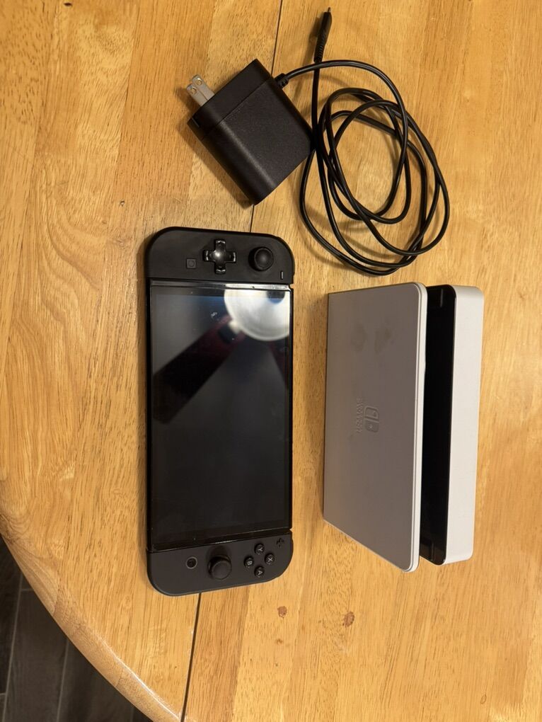 Nintendo Switch OLED + 512gb MicroSD