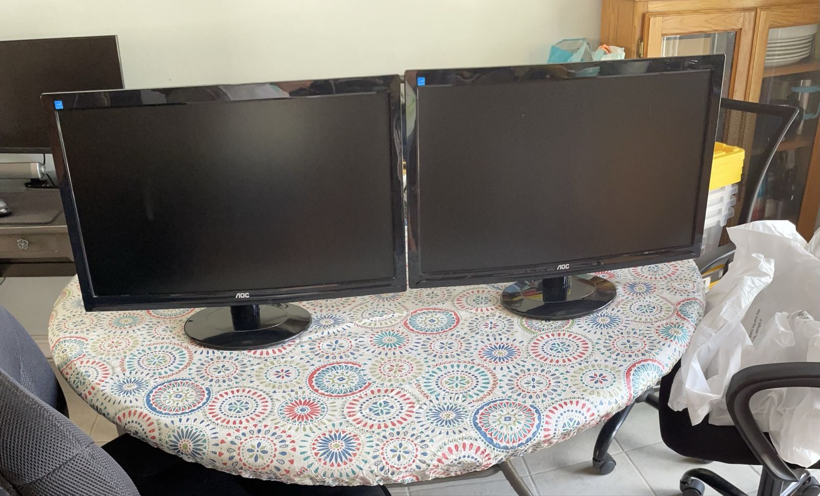 Computer monitors 
