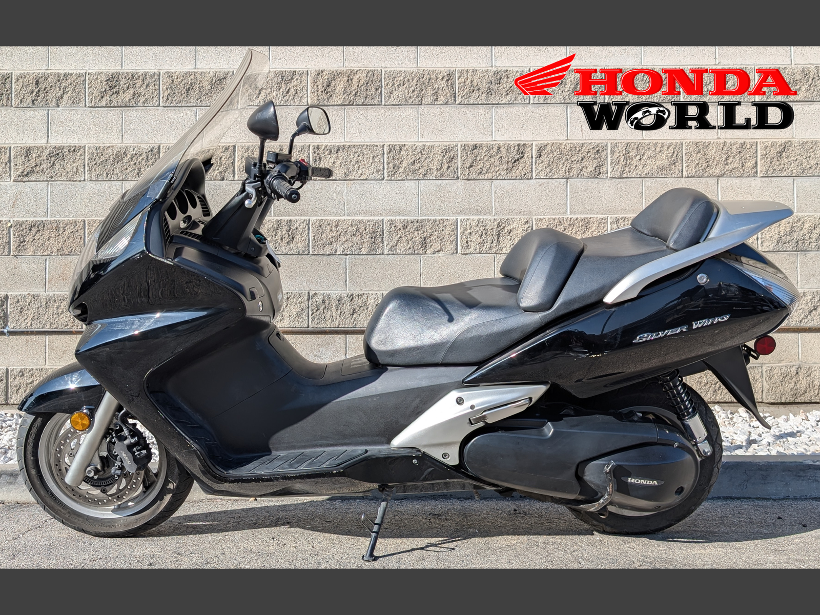 2011 Honda Silver Wing ABS Scooter – Excellent Condition