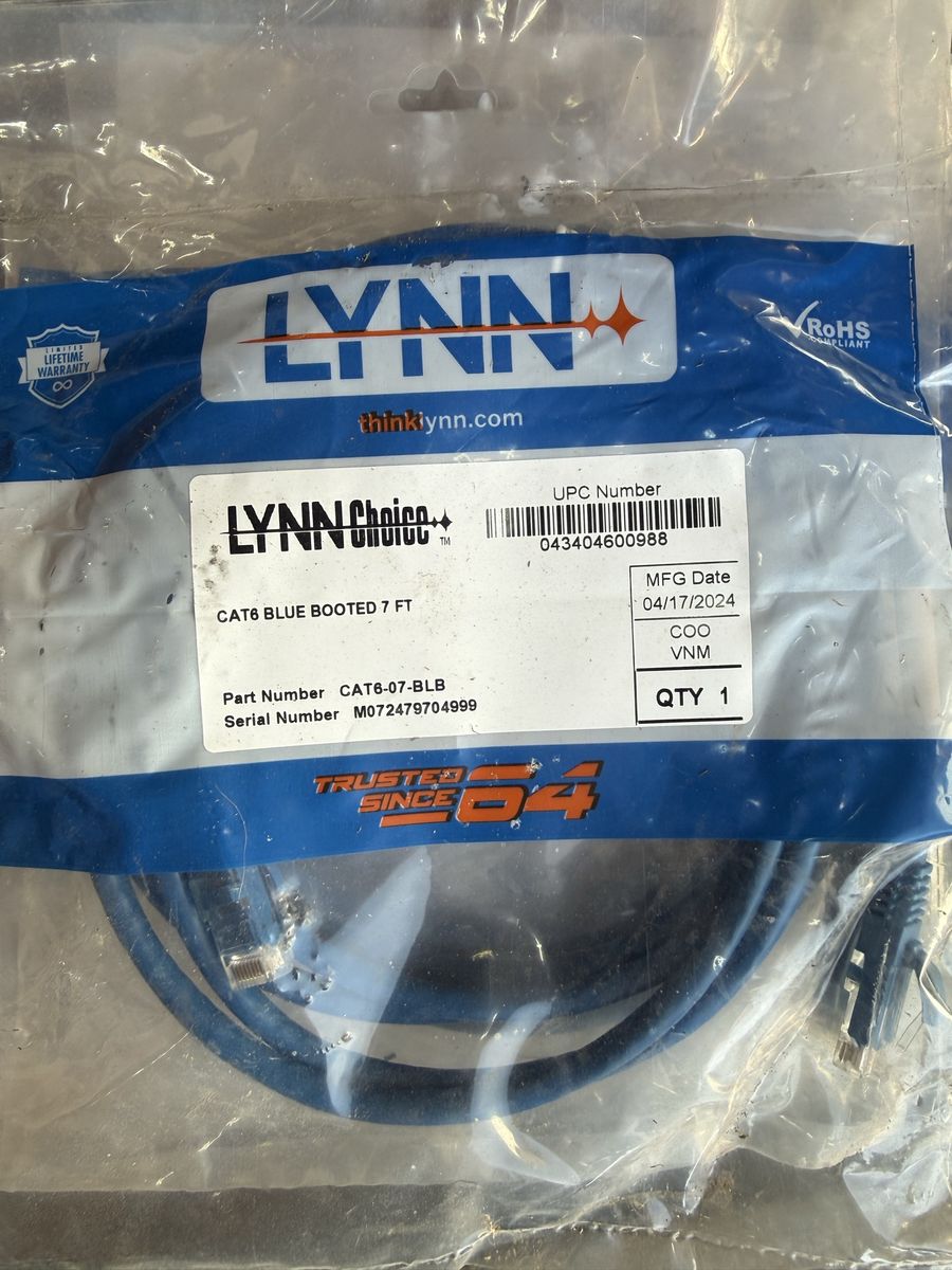 10 NEW CAT6 BLUE BOOTED 7 FT