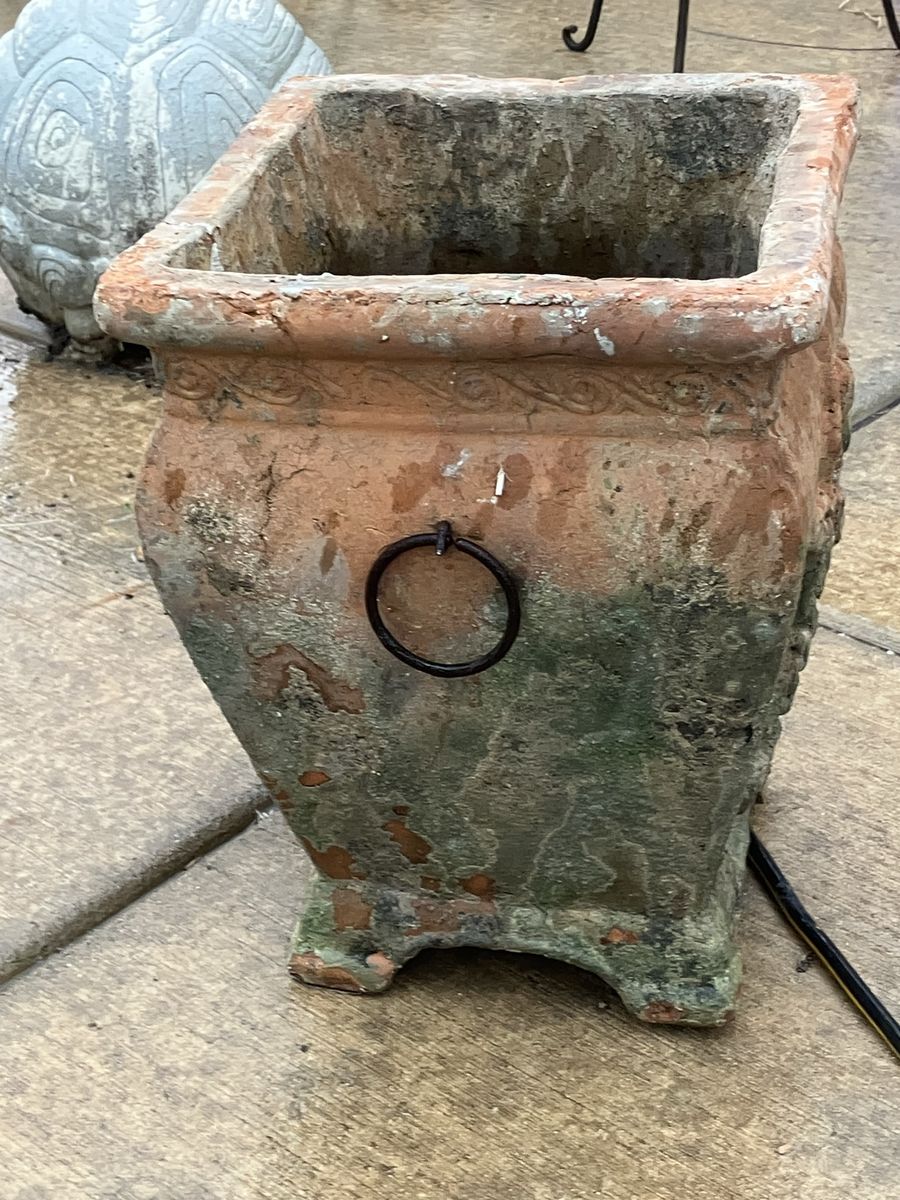 Garden pot