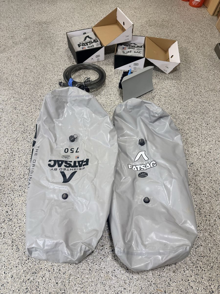 Fat Sac Wakeboard/Wakesurf Ballast Bags - (2) 750lb & (2) 400lb with Pump & wake shaper