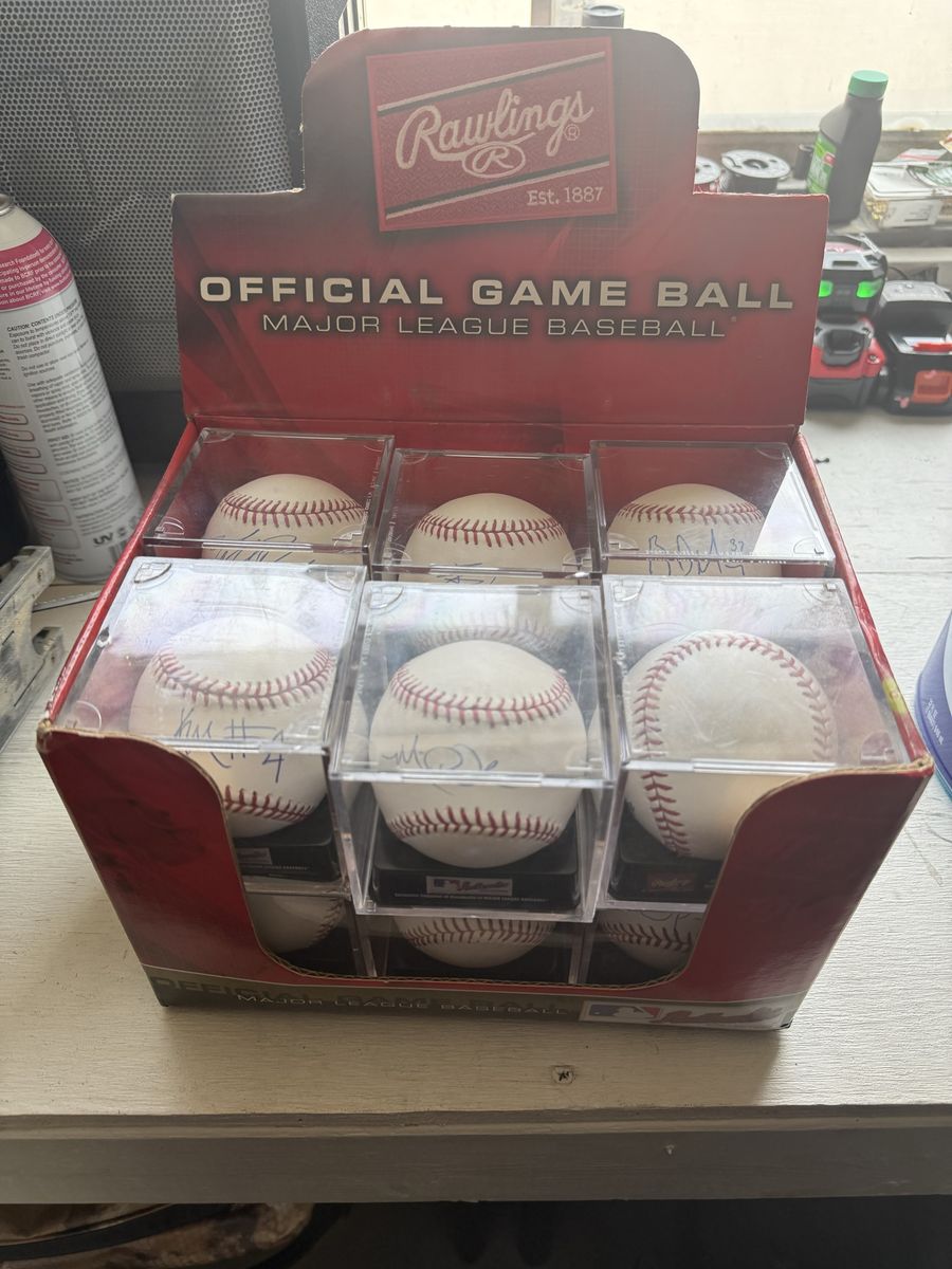 Rawlings Official Game Ball Major League Baseball Display Box with Cases