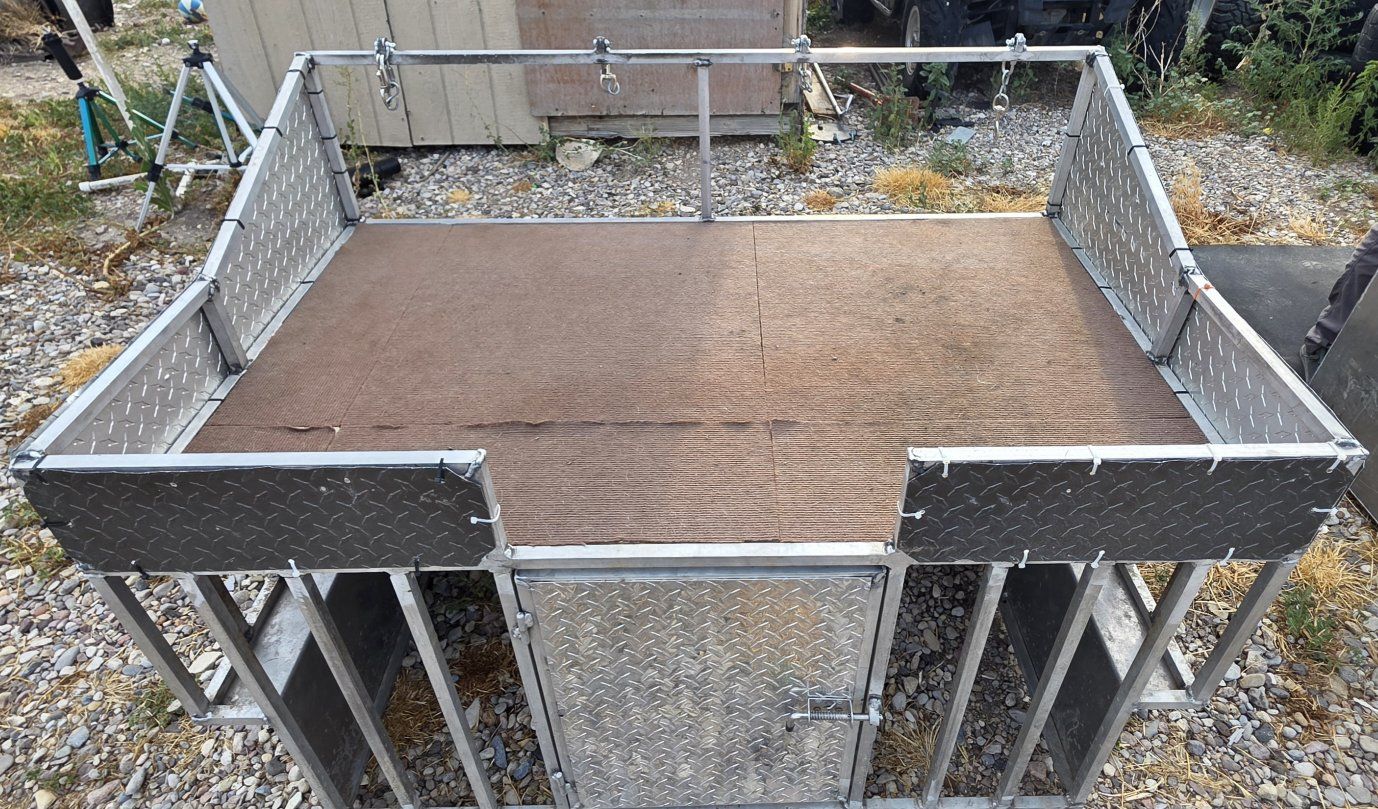 Custom Aluminum UTV / Truck Bed Dog Box