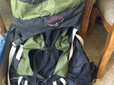 Osprey Aether 90L Internal Frame Backpack - Black/Olive