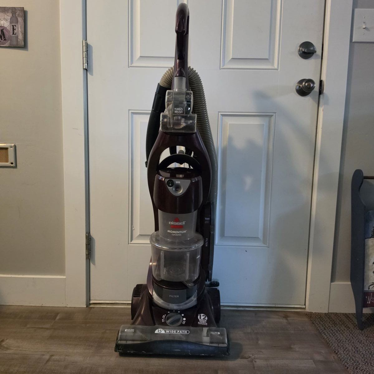 Bissell Vacuum - Momentum Cyclonic