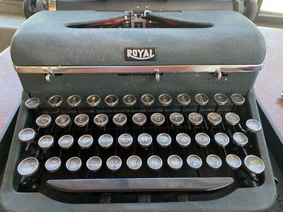 1939 Royal Aristocrat Portable Typewriter Vintage Black Manual
