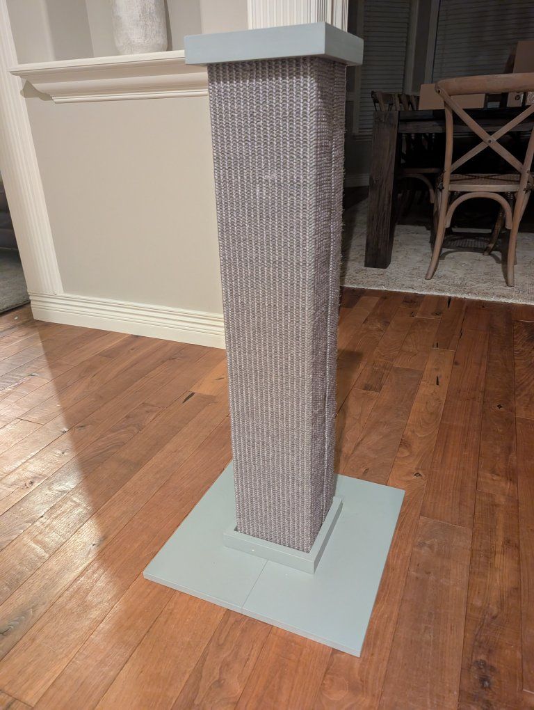 Highest reviewed cat scratching post $40