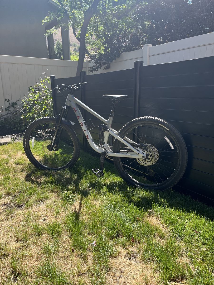 Marin Rift Zone full-suspension trail bike