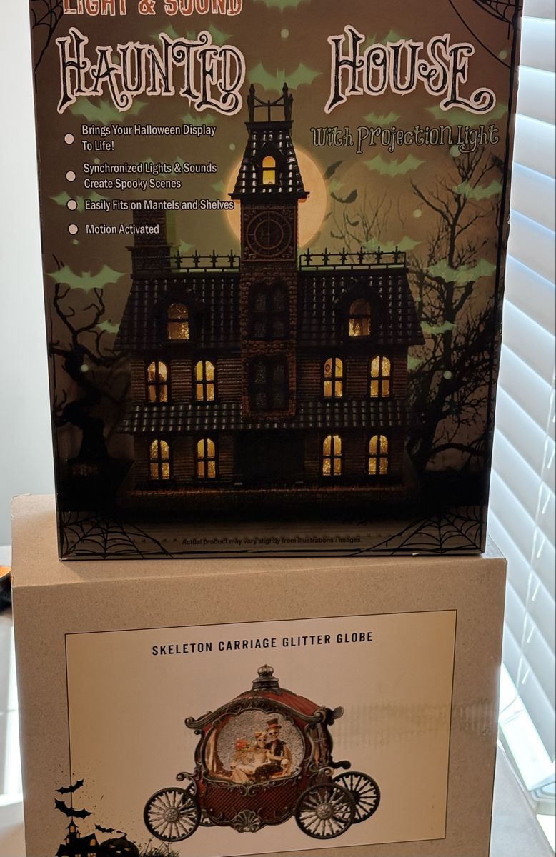 Cracker Barrel Halloween Light Sound Haunted House W Projection Light, Motion Activated,  Skeleton Light Up Motion Glitter Globe
